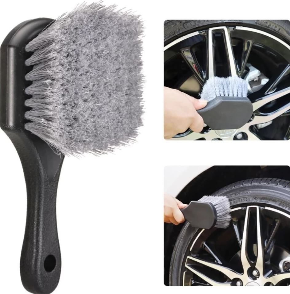 Wheel Cleaning Brush - Black